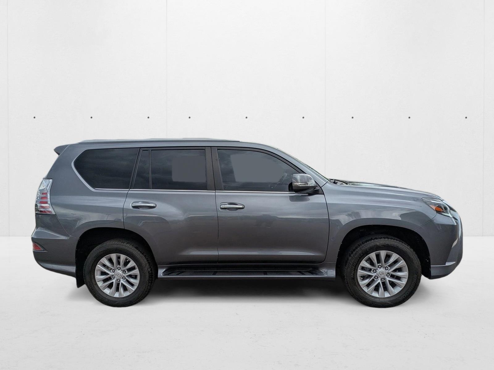 2021 Lexus GX 460 Premium photo 3