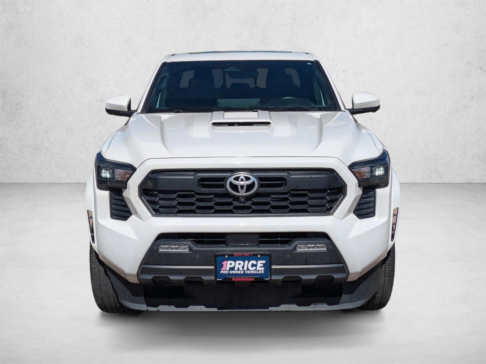 2024 Toyota Tacoma TRD Sport photo 2