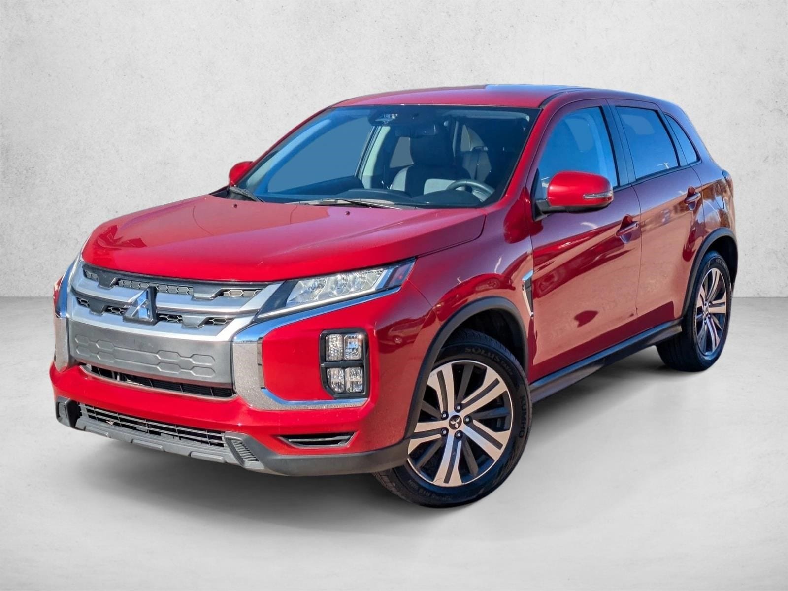 2024 Mitsubishi Outlander Sport SE's photo