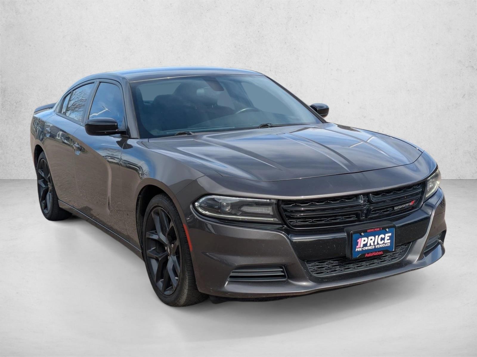 2019 Dodge Charger SXT photo 3