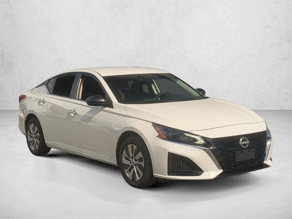 Used 2024 Nissan Altima 2.5 S Sedan