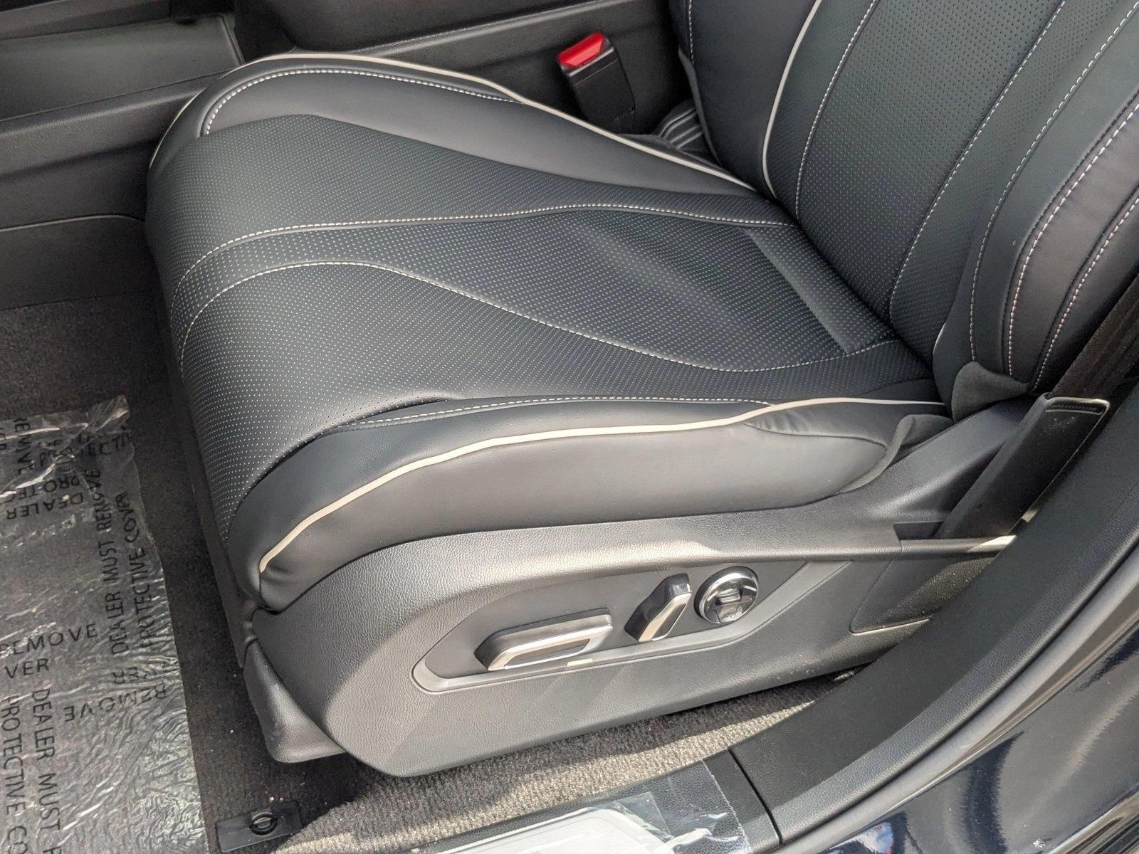 2025 Acura RDX Advance photo 4