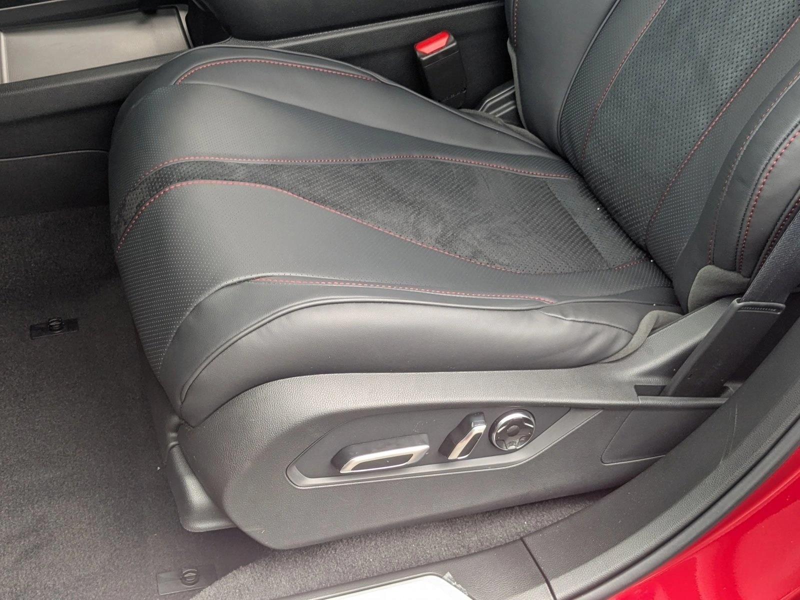 2025 Acura RDX A-Spec photo 4