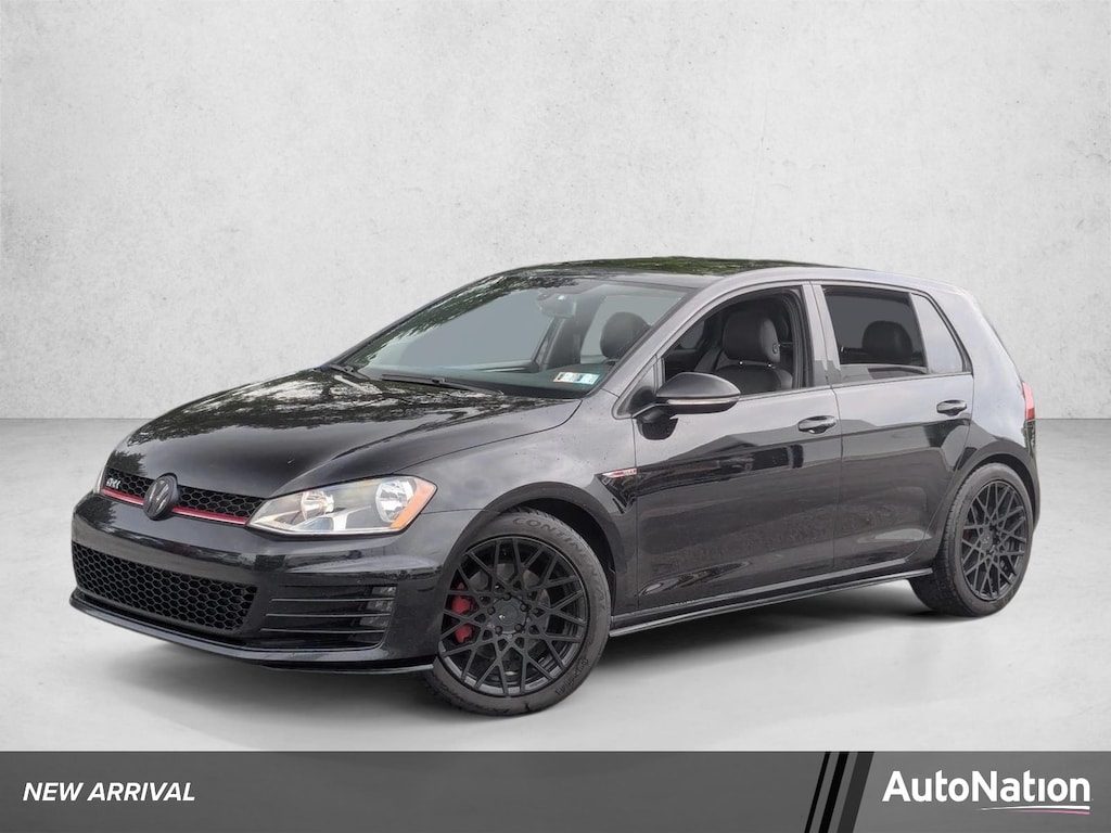 Used 2015 Volkswagen Golf GTI SE Hatchback