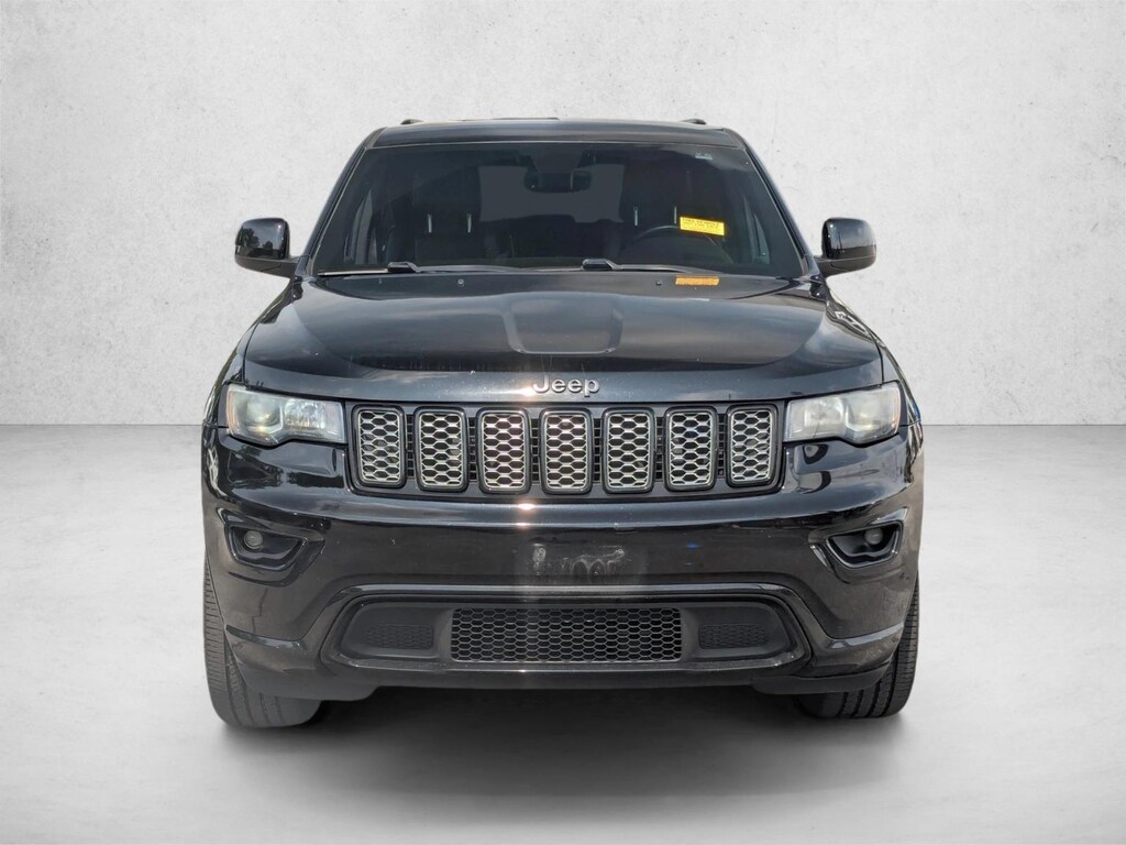 Used 2018 Jeep Grand Cherokee Altitude SUV