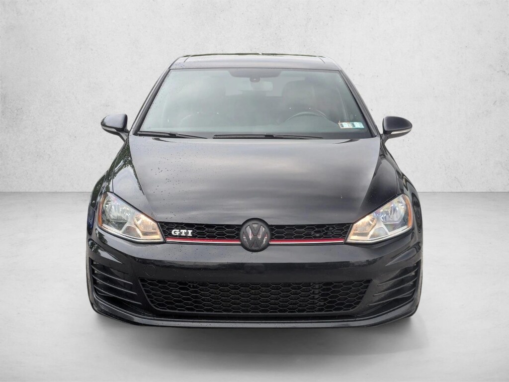 Used 2015 Volkswagen Golf GTI SE Hatchback