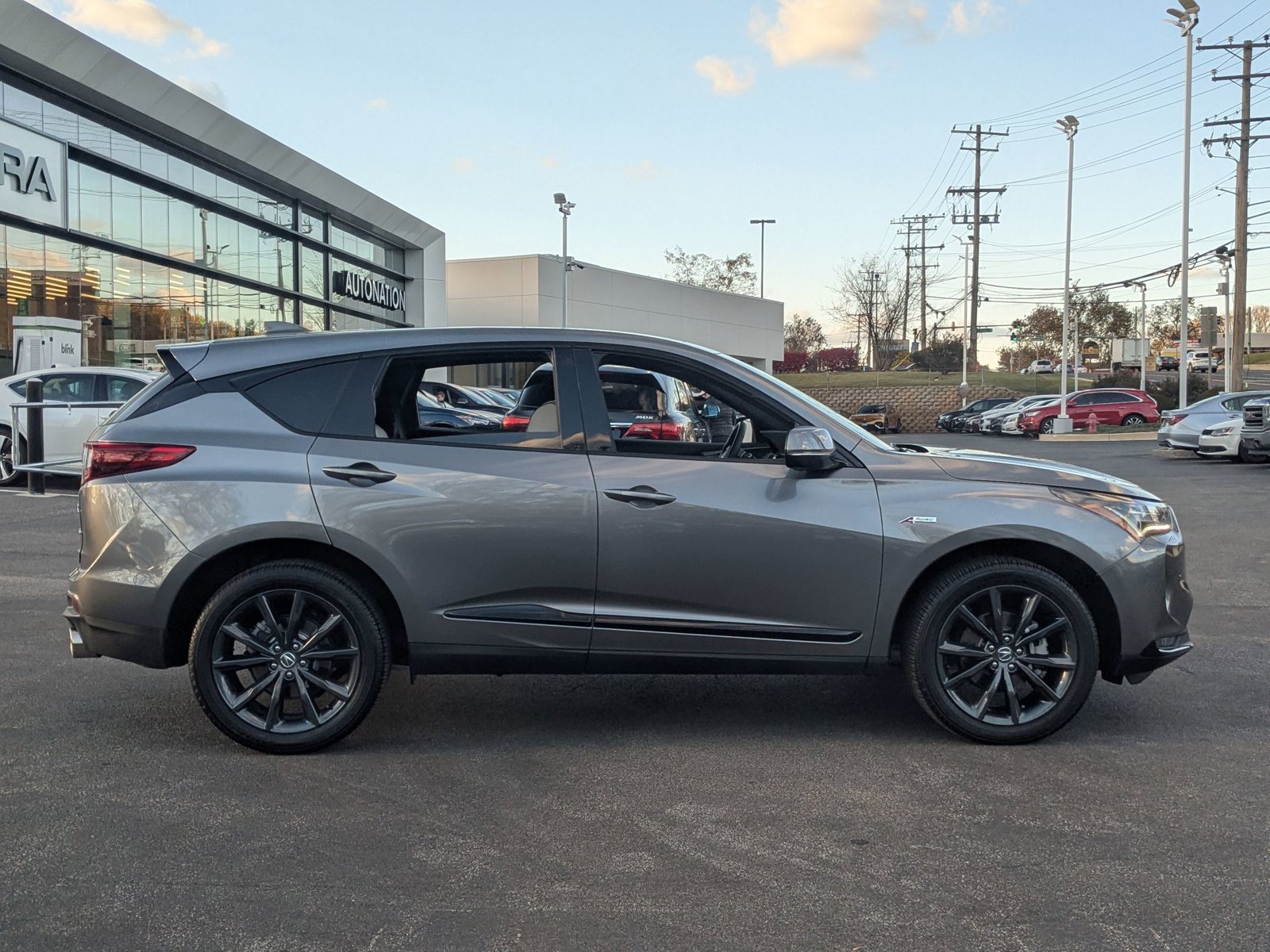 2025 Acura RDX A-Spec photo 4