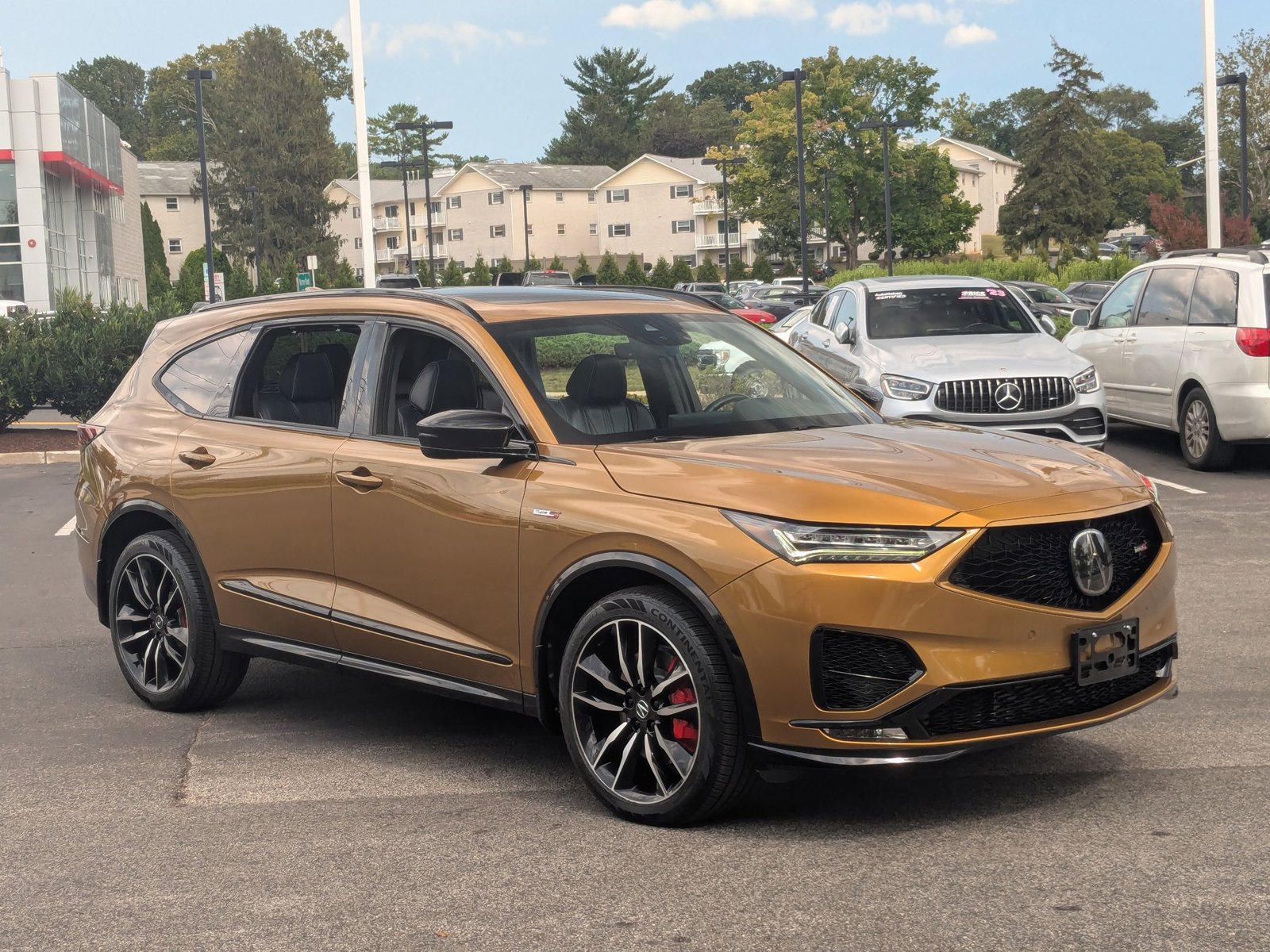 2022 Acura MDX Type S SH-AWD Advance photo 3