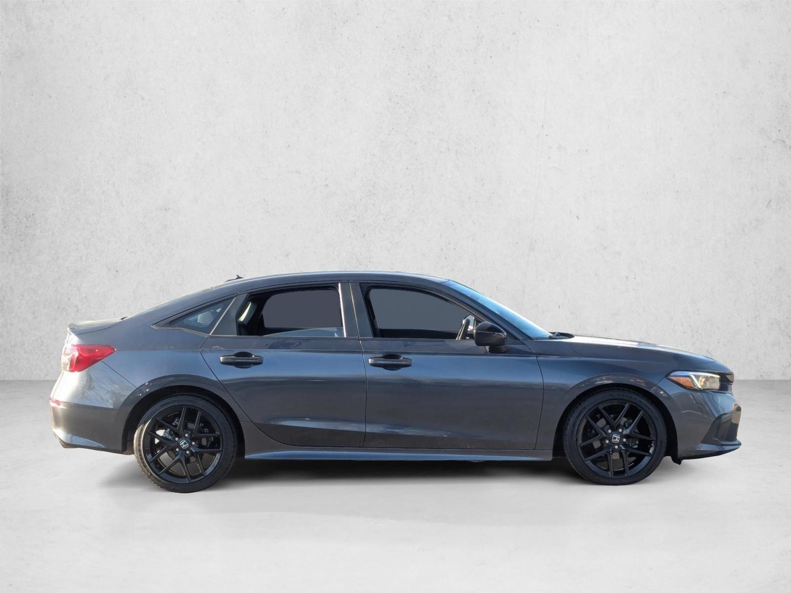 2023 Honda Civic Sport photo 4