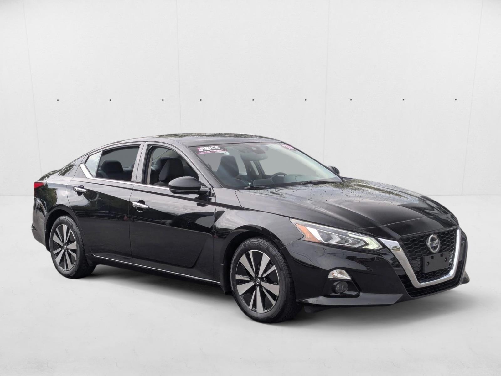 2019 Nissan Altima 2.5 SV photo 3