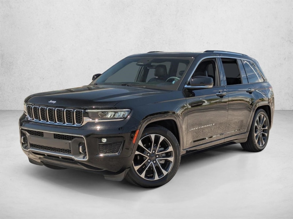 Used 2023 Jeep Grand Cherokee Overland SUV