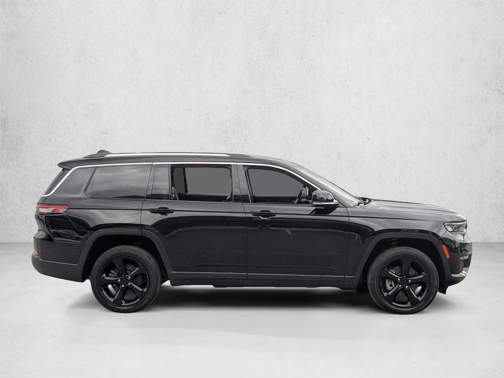 Used 2022 Jeep New Grand Cherokee Limited SUV