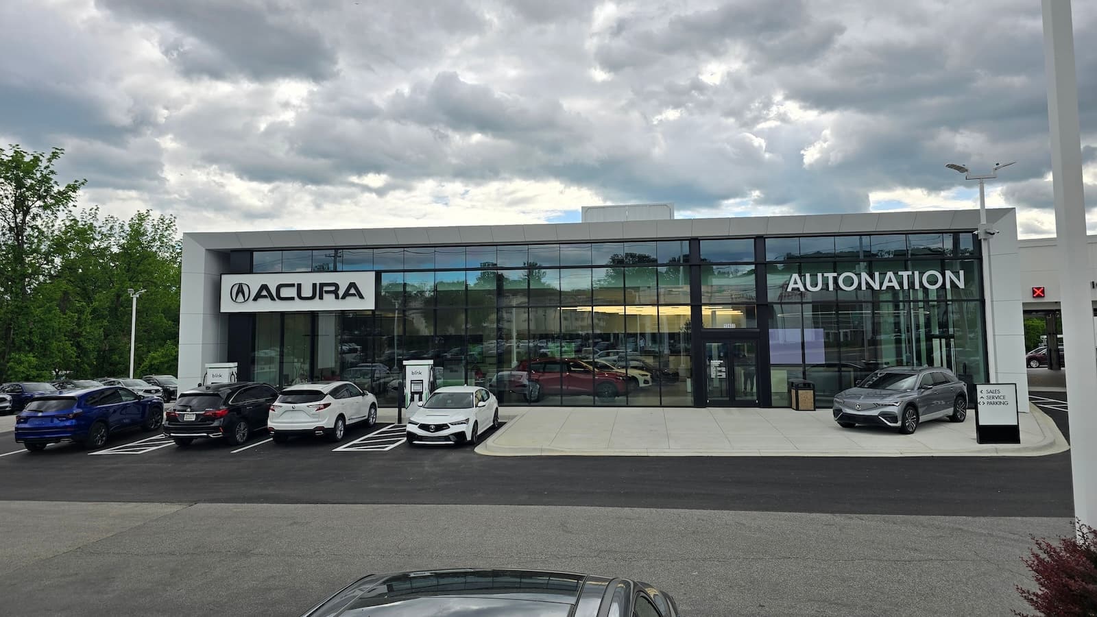 AutoNation Acura Hunt Valley exterior view