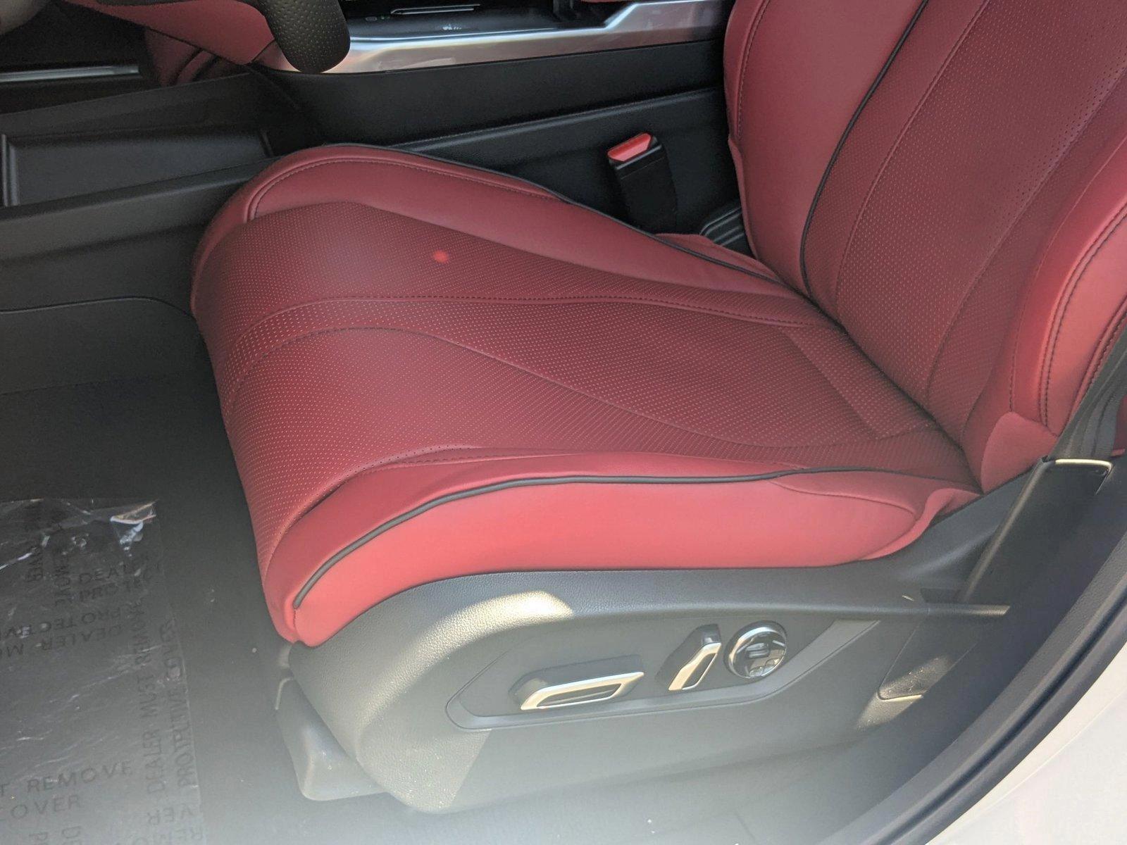 2025 Acura RDX A-Spec Advance photo 4