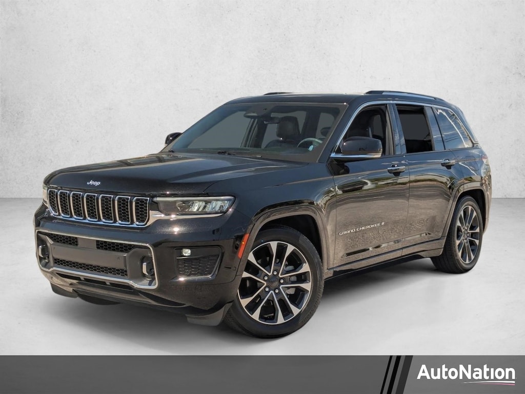 Used 2023 Jeep Grand Cherokee Overland SUV