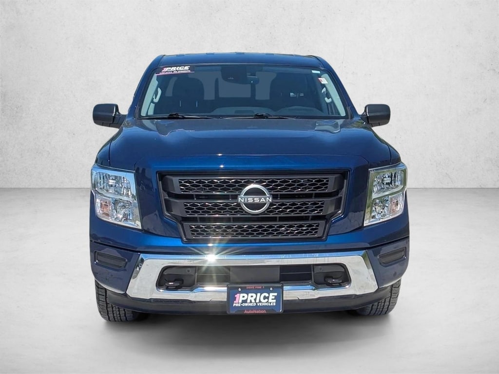 Used 2024 Nissan Titan SV Truck Crew Cab