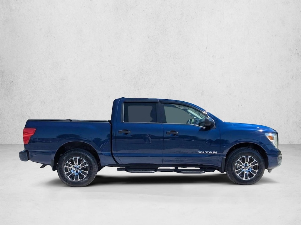 Used 2024 Nissan Titan SV Truck Crew Cab