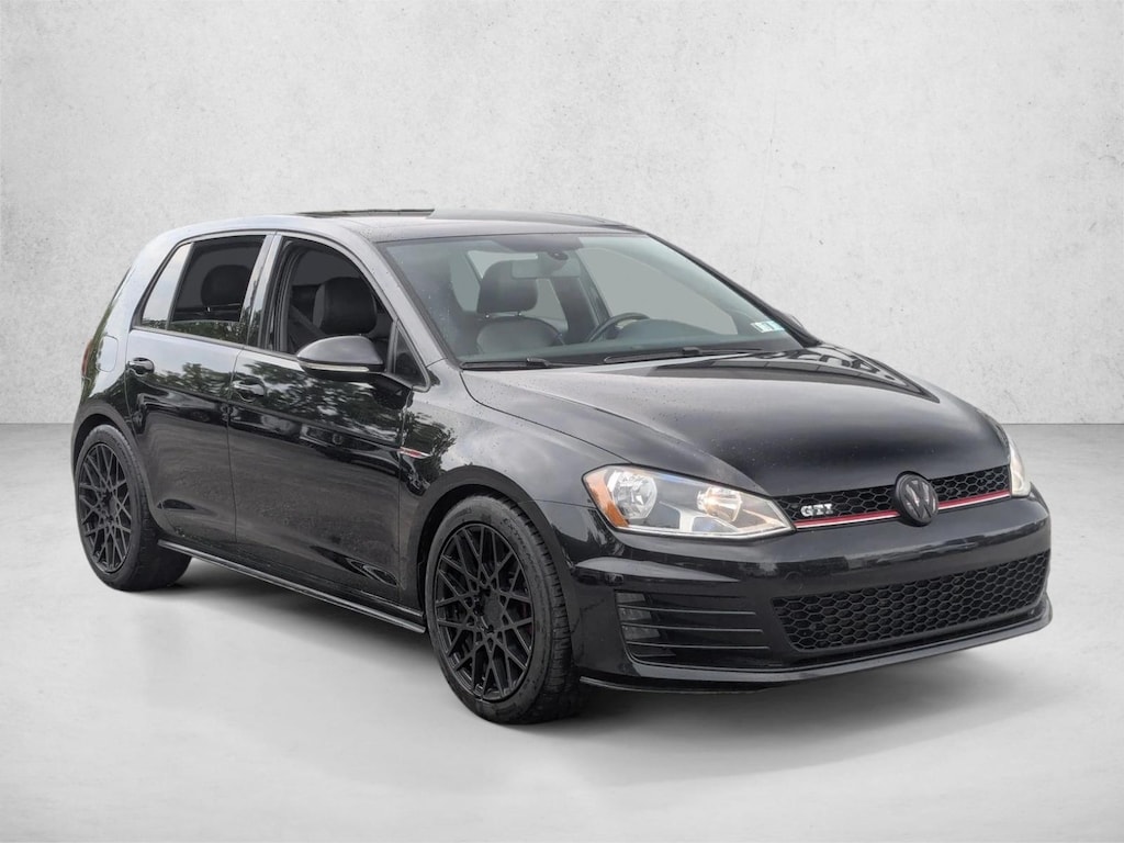 Used 2015 Volkswagen Golf GTI SE Hatchback