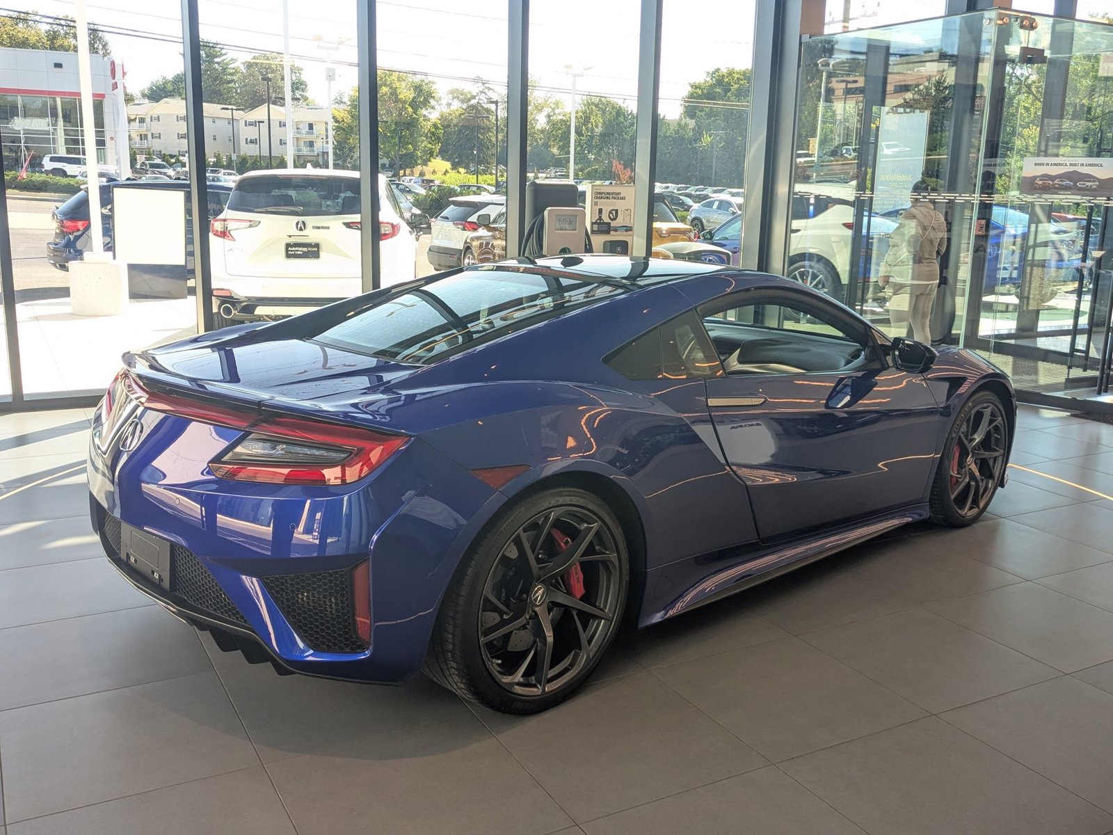 2017 Acura NSX photo 4