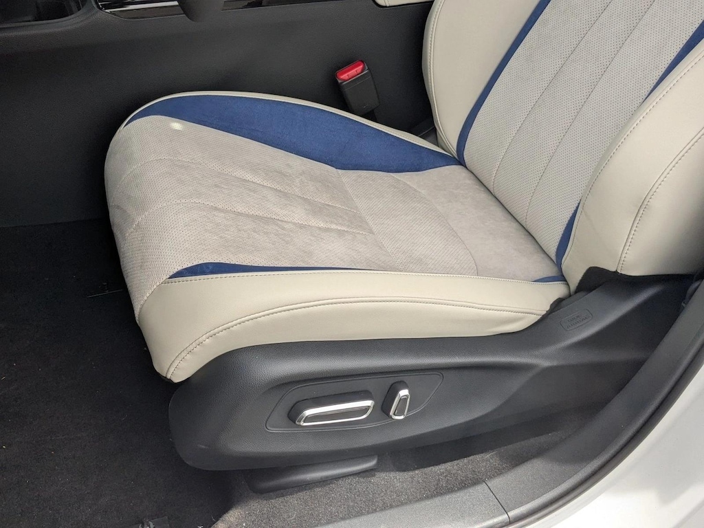 Certified 2025 Acura ADX w/A-Spec Package SUV