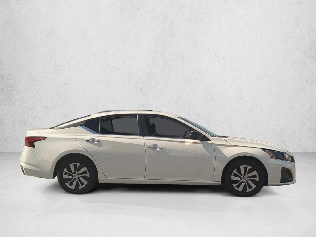 Used 2024 Nissan Altima 2.5 S Sedan