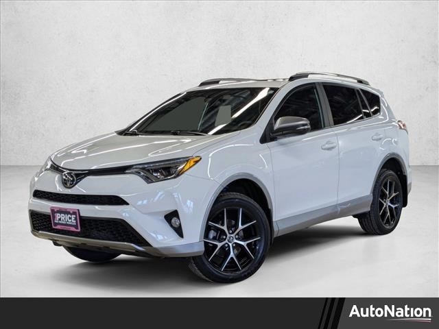 2017 Toyota RAV4 SE's photo