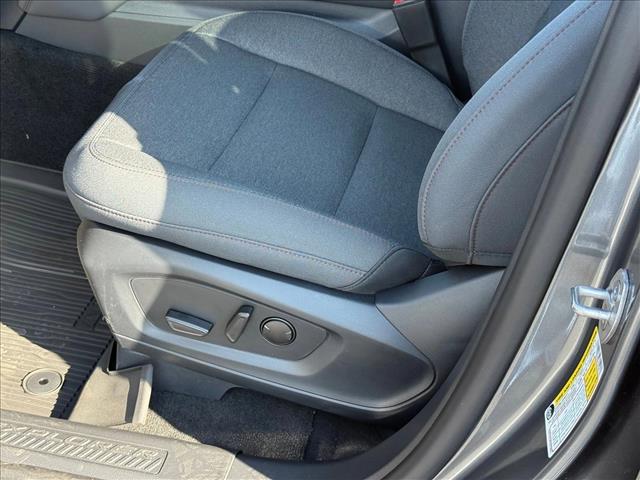 2025 Ford Explorer photo 4
