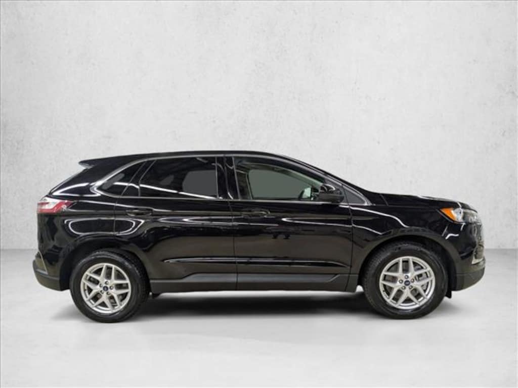 Used 2022 Ford Edge SEL SUV