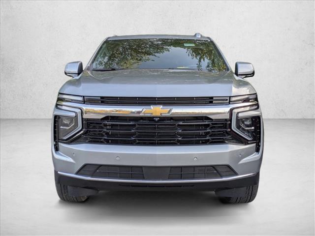 2025 Chevrolet Suburban LS photo 2