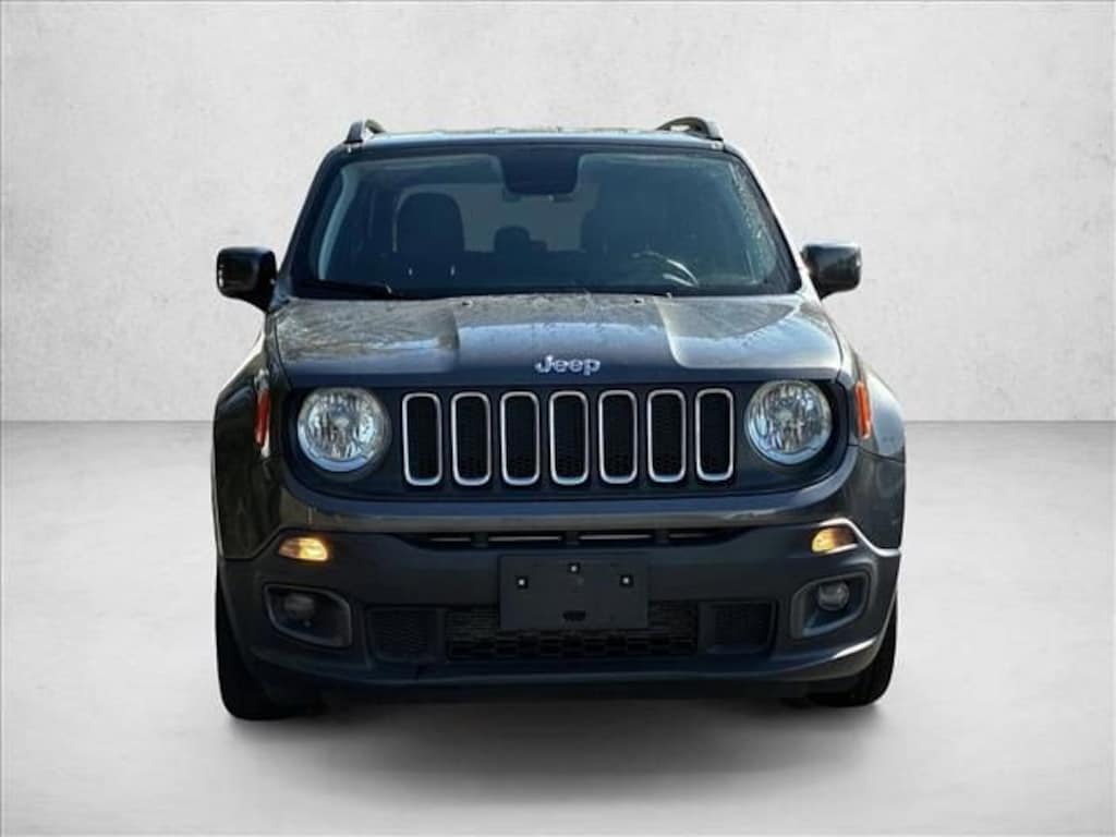 Used 2018 Jeep Renegade Latitude SUV