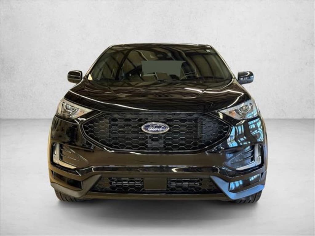 Certified 2024 Ford Edge ST-Line SUV
