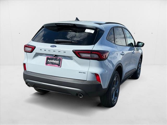 2025 Ford Escape ST-Line photo 2