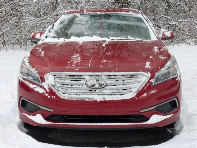 Used 2017 Hyundai Sonata SE with VIN 5NPE24AF8HH443957 for sale in Amherst, OH