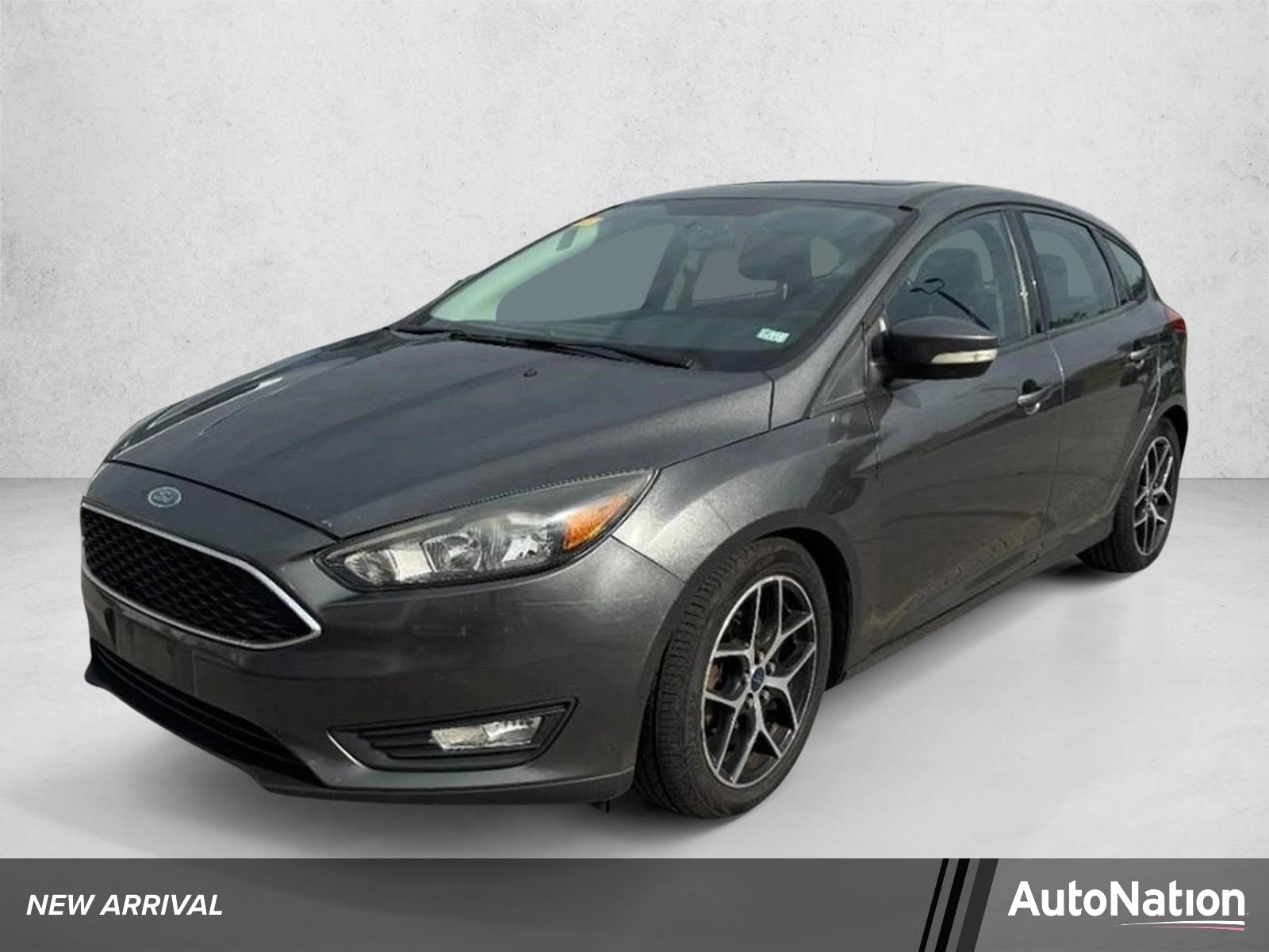 2018 Ford Focus Hatch SEL's photo