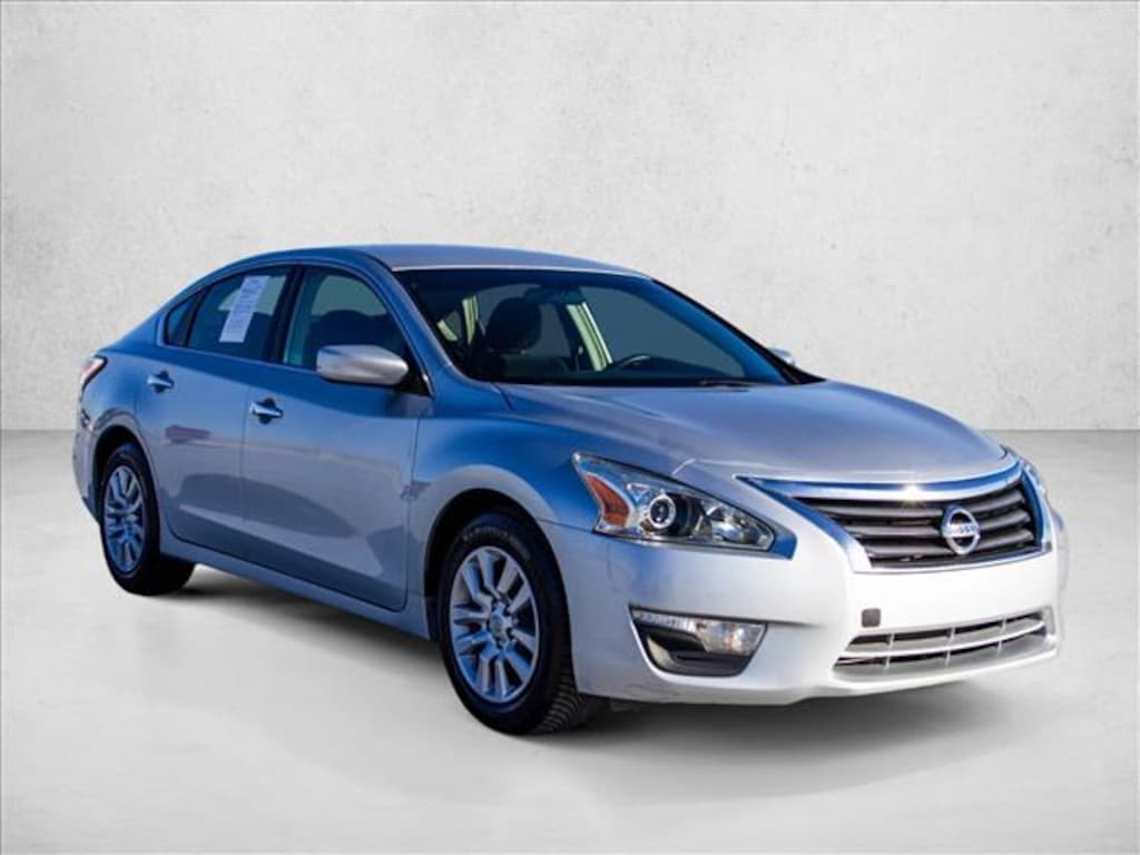 Used 2013 Nissan Altima 2.5 S Sedan