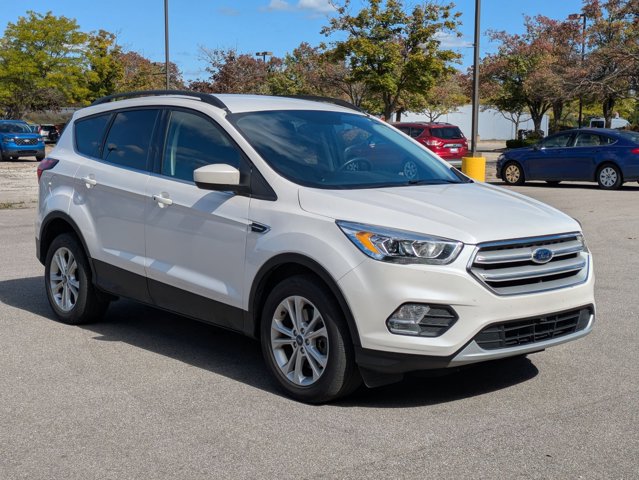 2019 Ford Escape SEL photo 2