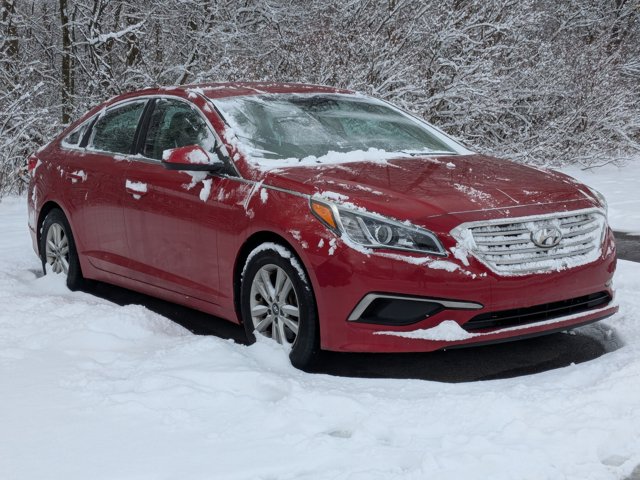 2017 Hyundai Sonata SE photo 3
