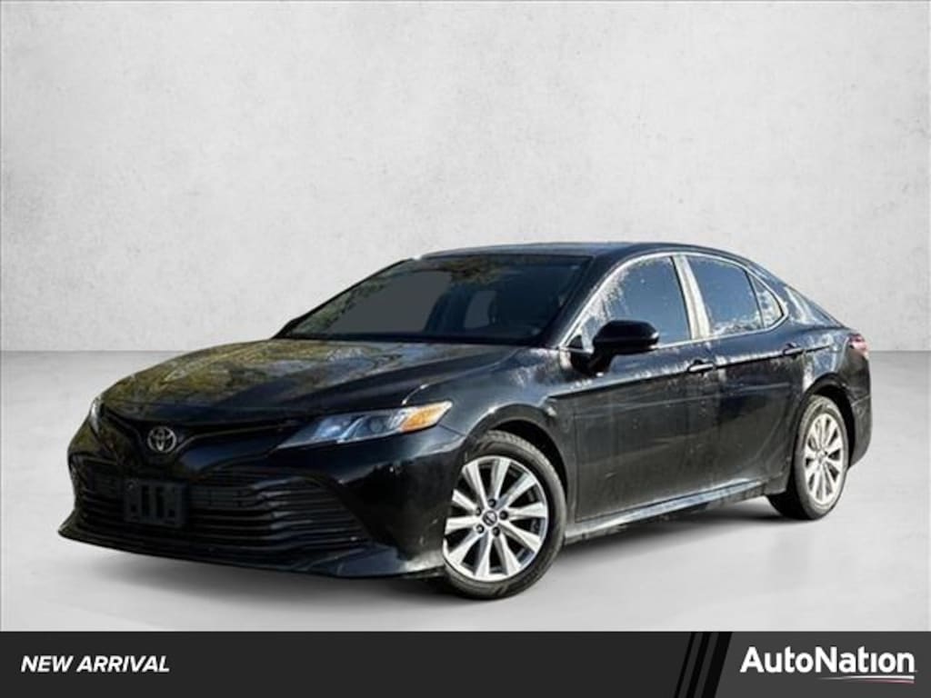 Used 2018 Toyota Camry LE Sedan