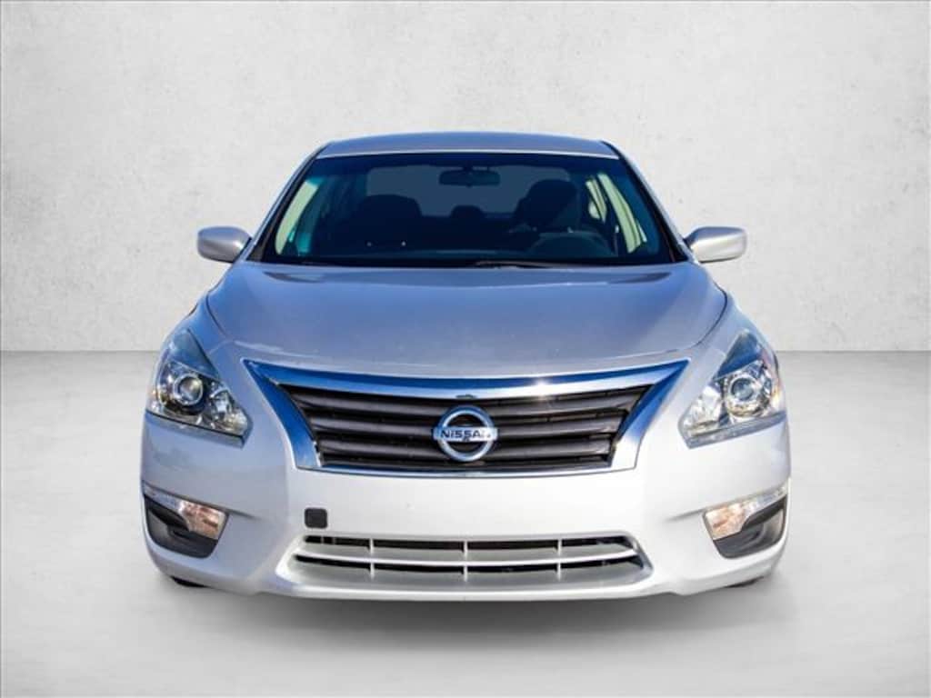 Used 2013 Nissan Altima 2.5 S Sedan