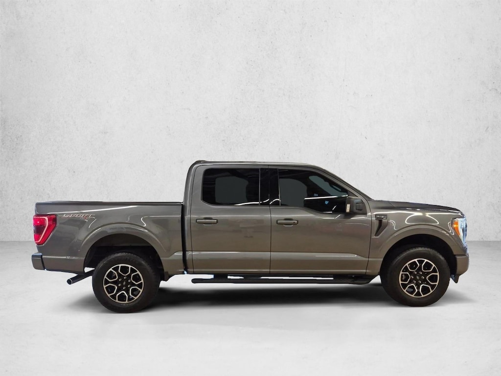 Used 2022 Ford F-150 XLT Truck SuperCrew Cab