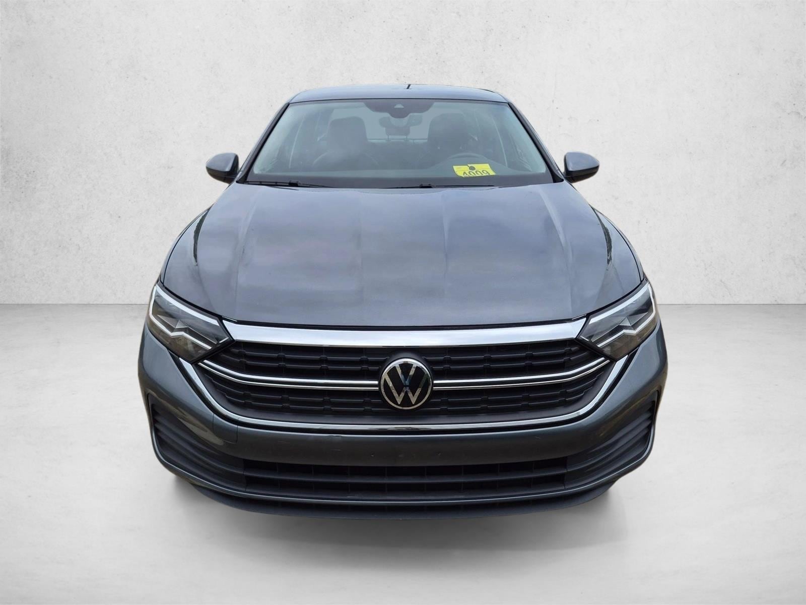 Used 2024 Volkswagen Jetta SE with VIN 3VWEM7BU0RM043456 for sale in Amherst, OH