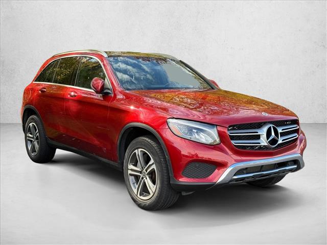 2018 Mercedes Benz GLC 300 photo 2