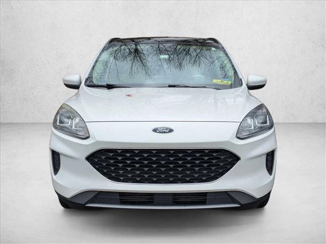 2020 Ford Escape SE photo 2