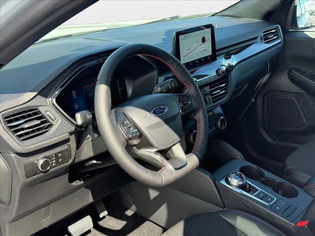 2025 Ford Escape ST-Line photo 3