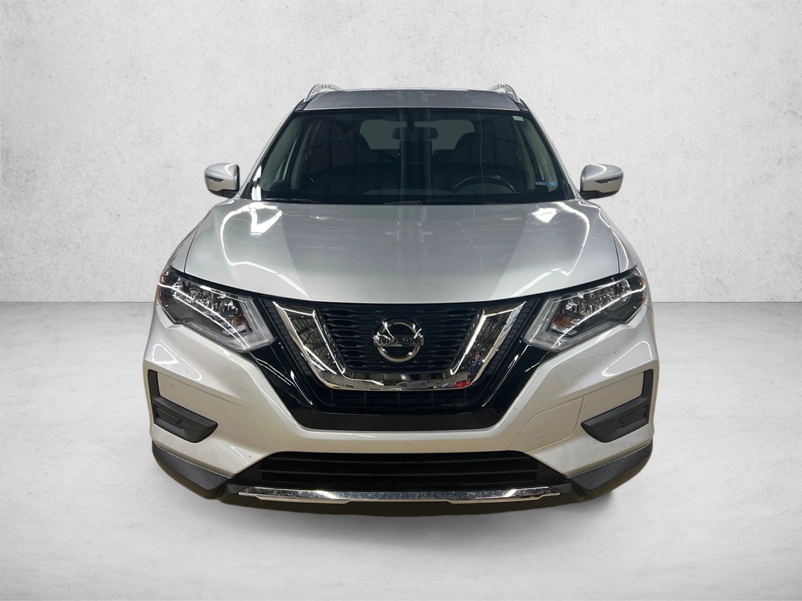 Certified 2018 Nissan Rogue SV with VIN 5N1AT2MT1JC778900 for sale in Amherst, OH