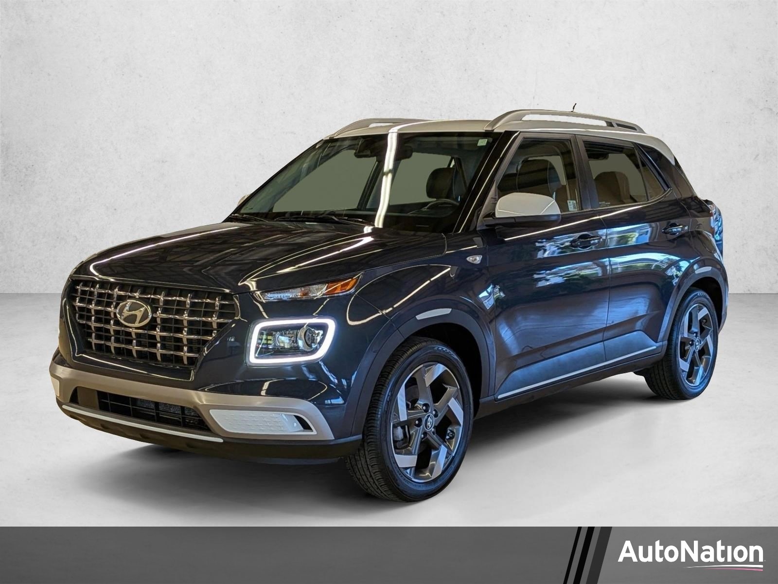 2024 Hyundai Venue Limited IVT's photo