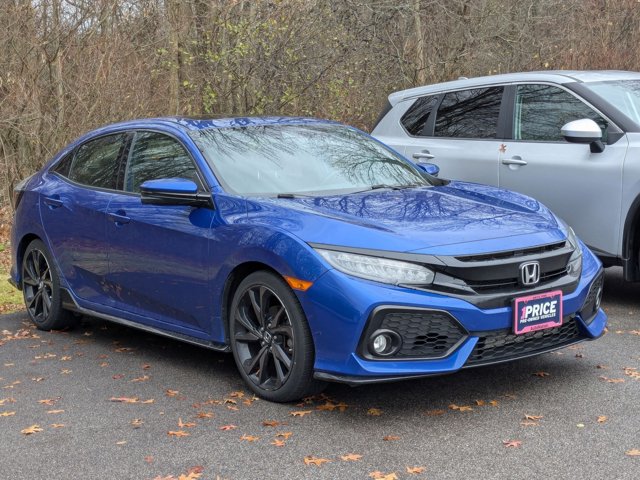 2018 Honda Civic Sport Touring Hatchback photo 3