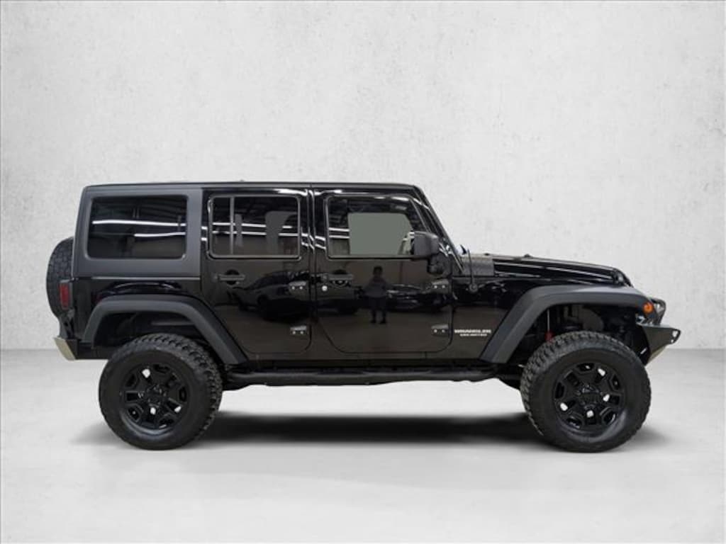 Used 2012 Jeep Wrangler Unlimited Rubicon SUV