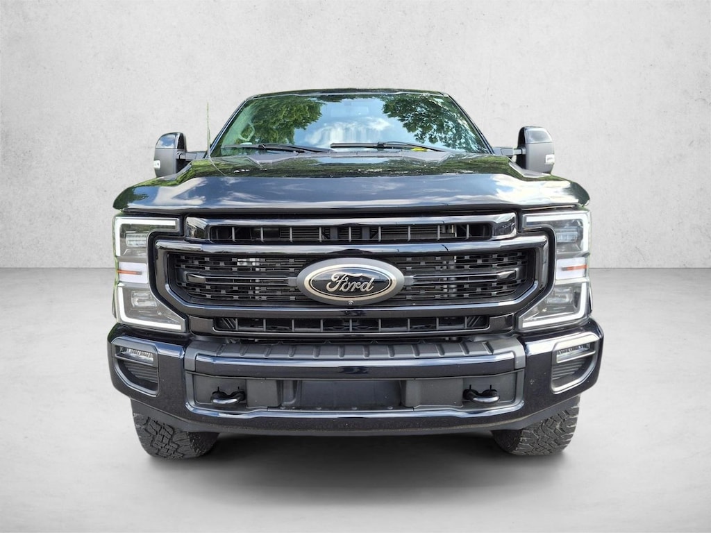 Used 2022 Ford F-250 LARIAT Truck Crew Cab