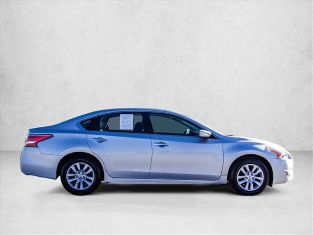 Used 2013 Nissan Altima 2.5 S Sedan